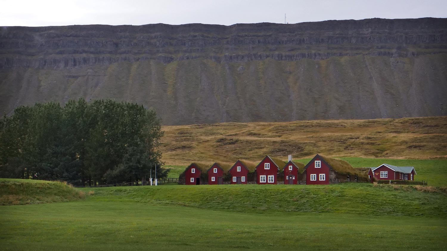 The old farm Bustafell.